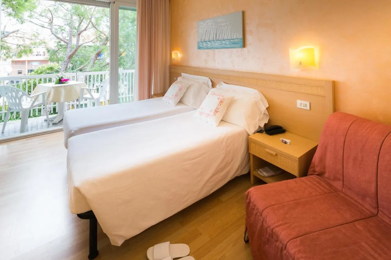 Corallo Wellness Hotel Diano Marina 3*,  Italy
